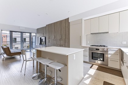 Photo 7 at 2 - 589 W King Edward Avenue, Cambie, Vancouver West