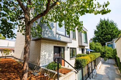 Photo 1 at 2 - 589 W King Edward Avenue, Cambie, Vancouver West