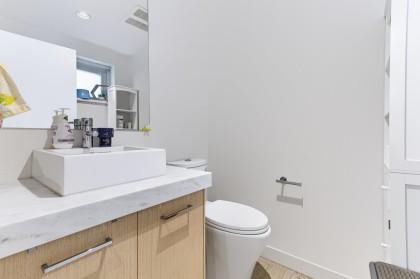 Photo 9 at 2 - 589 W King Edward Avenue, Cambie, Vancouver West
