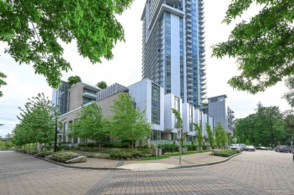 Photo 1 at 606 - 1500 Fern Street, Lynnmour, North Vancouver