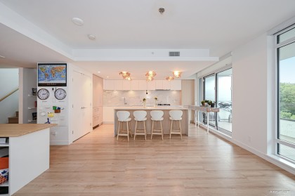 Photo 5 at 606 - 1500 Fern Street, Lynnmour, North Vancouver