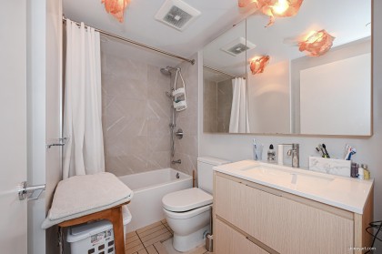 Photo 8 at 606 - 1500 Fern Street, Lynnmour, North Vancouver