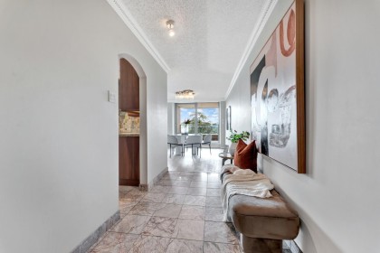Photo 5 at 203 - 1675 Hornby Street, Yaletown, Vancouver West