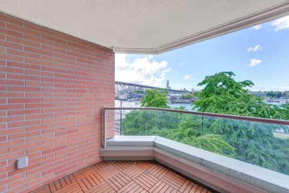 Photo 24 at 203 - 1675 Hornby Street, Yaletown, Vancouver West