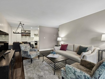 Photo 9 at 205 - 150 E 5th Street, Lower Lonsdale, North Vancouver