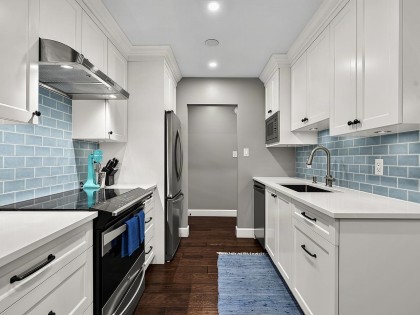 Photo 4 at 205 - 150 E 5th Street, Lower Lonsdale, North Vancouver