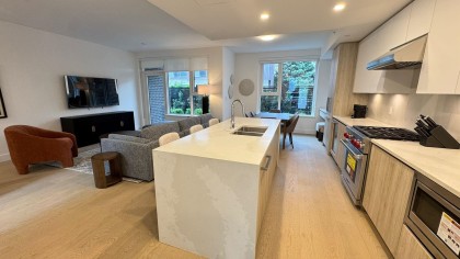 Photo 6 at 114 - 423 6th Street, Park Royal, West Vancouver