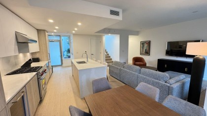Photo 9 at 114 - 423 6th Street, Park Royal, West Vancouver