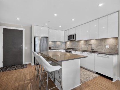 Photo 13 at 304 - 2663 Library Lane, Lynn Valley, North Vancouver