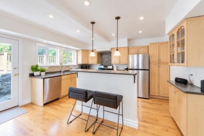 Photo 12 at 272 E Osborne Road, Upper Lonsdale, North Vancouver