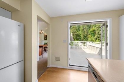 Photo 17 at 303 - 3373 Capilano Crescent, Capilano NV, North Vancouver