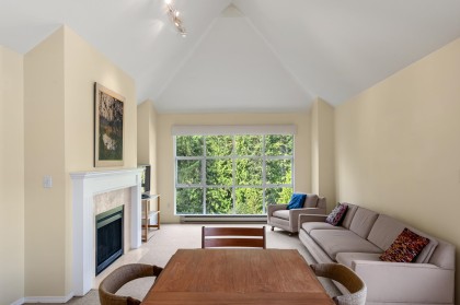 Photo 9 at 303 - 3373 Capilano Crescent, Capilano NV, North Vancouver