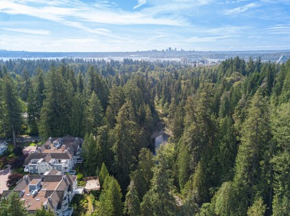 Photo 31 at 303 - 3373 Capilano Crescent, Capilano NV, North Vancouver