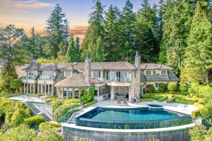 Photo 1 at 4672 Clovelly Walk, Caulfeild, West Vancouver