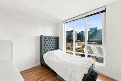 Photo 13 at 1703 - 233 Robson Street, Downtown VW, Vancouver West