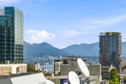 Photo 17 at 1703 - 233 Robson Street, Downtown VW, Vancouver West