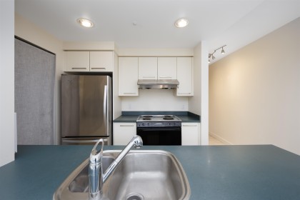 Photo 8 at 902 - 1008 Cambie Street, Yaletown, Vancouver West