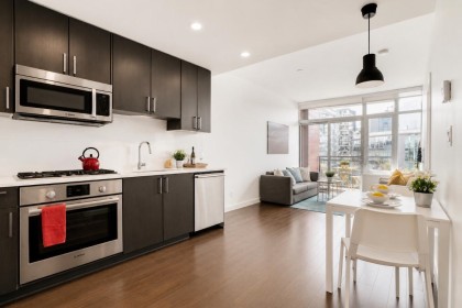 Photo 10 at 906 - 38 W 1st Avenue, False Creek, Vancouver West