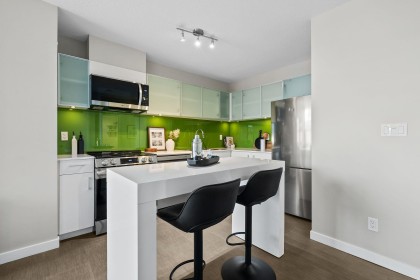Photo 10 at 810 - 66 W Cordova Street, Downtown VW, Vancouver West