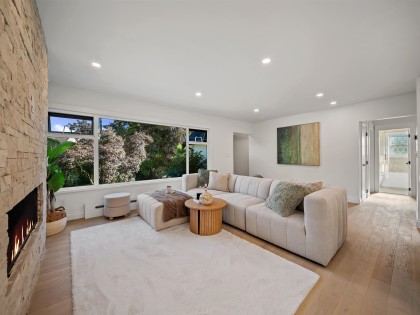 Photo 2 at 3975 Highland Boulevard, Forest Hills NV, North Vancouver