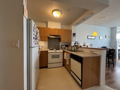 Photo 4 at 510 - 2268 Redbud Lane, Kitsilano, Vancouver West
