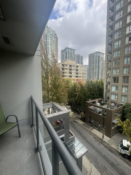 Photo 23 at 406 - 1010 Richards Street, Yaletown, Vancouver West