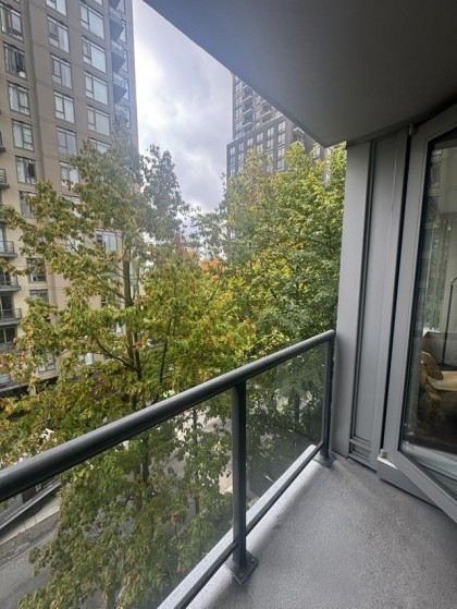 Photo 24 at 406 - 1010 Richards Street, Yaletown, Vancouver West