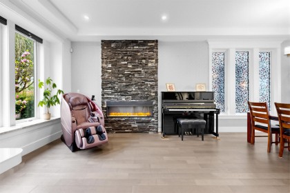 Photo 12 at 4555 W 9th Avenue, Point Grey, Vancouver West