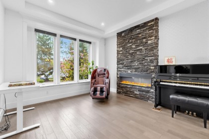 Photo 11 at 4555 W 9th Avenue, Point Grey, Vancouver West