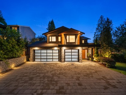 Photo 2 at 433 E Queens Road, Upper Lonsdale, North Vancouver