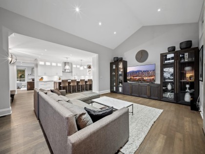 Photo 16 at 433 E Queens Road, Upper Lonsdale, North Vancouver