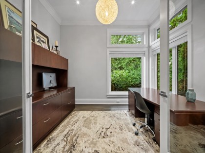 Photo 4 at 433 E Queens Road, Upper Lonsdale, North Vancouver