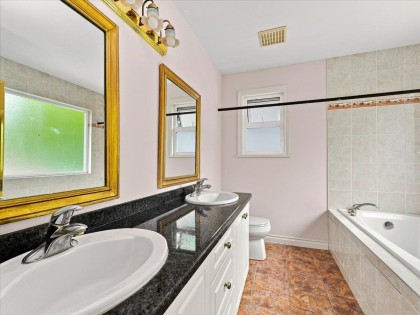 Photo 15 at 2579 W 45th Avenue, Kerrisdale, Vancouver West