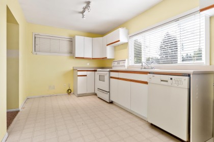 Photo 24 at 341 W 24th Street, Central Lonsdale, North Vancouver