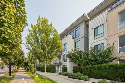 Photo 3 at 210 - 625 E 3rd Street, Lower Lonsdale, North Vancouver