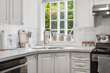 Photo 1 at 107 - 5788 Vine Street, Kerrisdale, Vancouver West