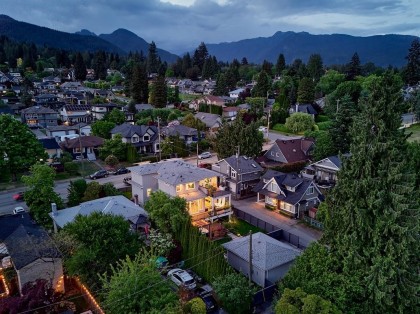 Photo 3 at 449 E 15th Street, Central Lonsdale, North Vancouver