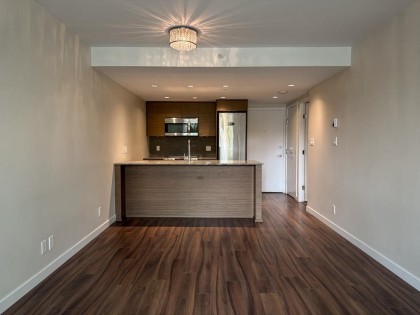 Photo 3 at 321 - 135 E 17th Street, Central Lonsdale, North Vancouver
