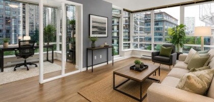 Photo 2 at 808 - 939 Expo Boulevard, Yaletown, Vancouver West