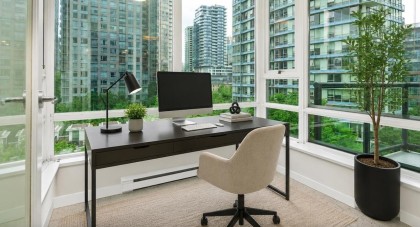 Photo 3 at 808 - 939 Expo Boulevard, Yaletown, Vancouver West