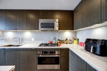 Photo 5 at 908 - 125 E 14th Street, Central Lonsdale, North Vancouver