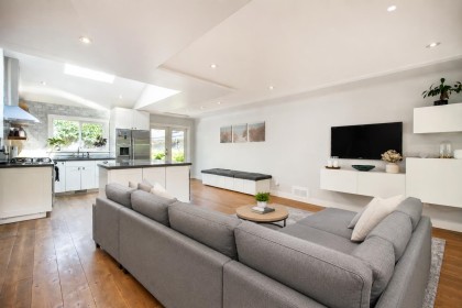 Photo 9 at 1218 W 22nd Street, Pemberton Heights, North Vancouver