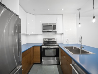 Photo 11 at 105 - 3191 Mountain Highway, Lynn Valley, North Vancouver