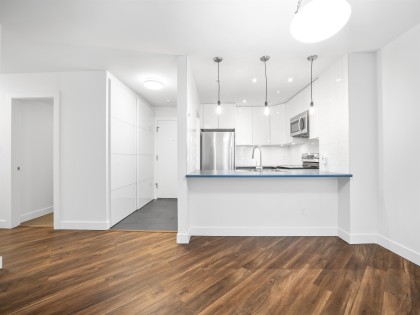Photo 8 at 105 - 3191 Mountain Highway, Lynn Valley, North Vancouver