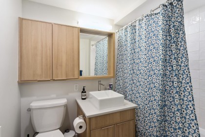Photo 15 at 303 - 2469 Cornwall Avenue, Kitsilano, Vancouver West