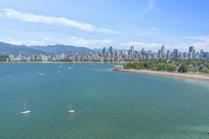 Photo 21 at 303 - 2469 Cornwall Avenue, Kitsilano, Vancouver West