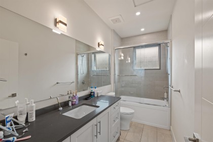 Photo 16 at 5 - 115 W Queens Road, Upper Lonsdale, North Vancouver