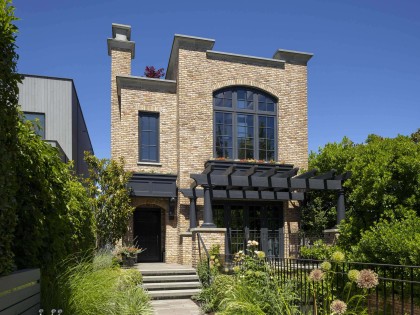 Photo 2 at 3305 Point Grey Road, Kitsilano, Vancouver West