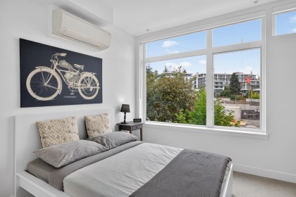 Photo 24 at 561 W 29th Avenue, Cambie, Vancouver West