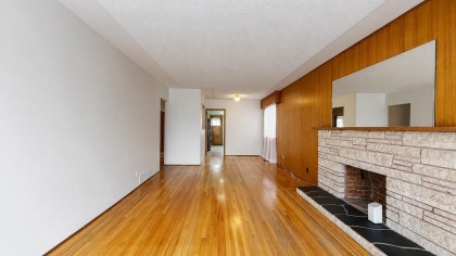 Photo 4 at 817 W 64th Avenue, Marpole, Vancouver West